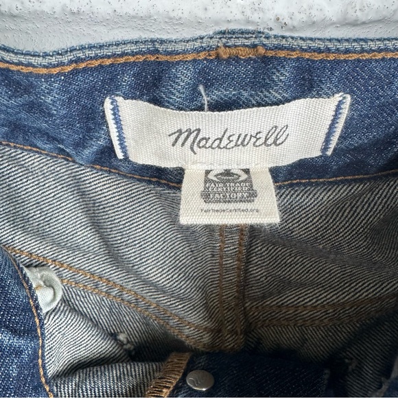 Madewell The Darted Barrel-Leg Jean - Picture 5 of 8
